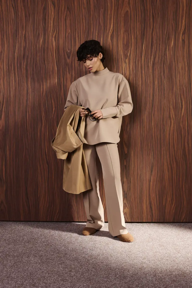 Flared trousers, photo 1