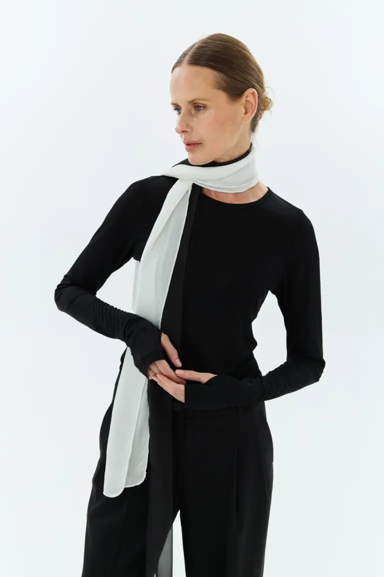 Black long sleeve top, photo 1