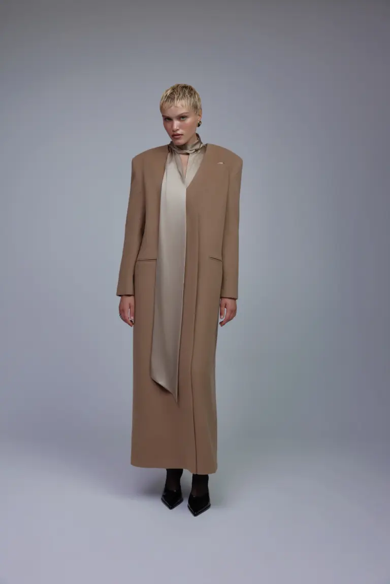 Straight coat, photo 1